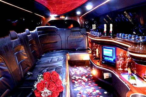 Stretchlimousine Deville Pink